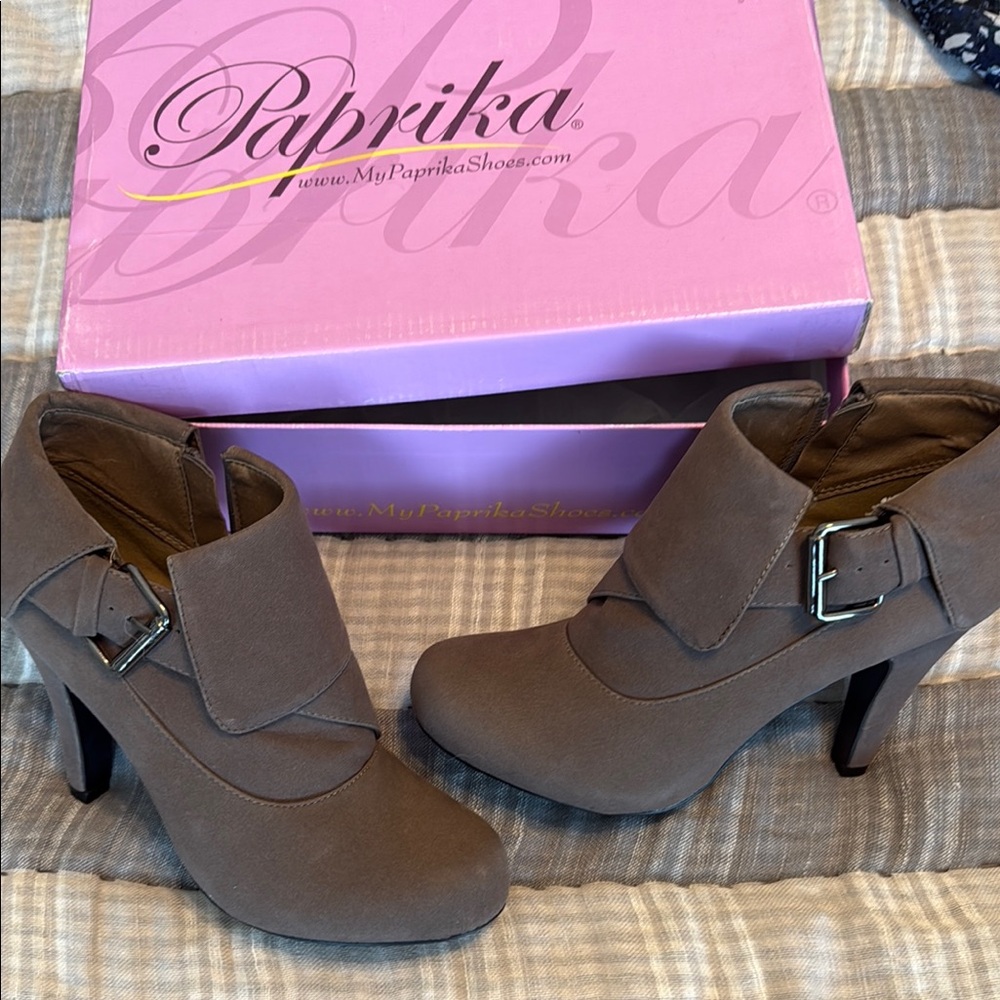Paprika Brown Heeled Boots Timeless Elegance